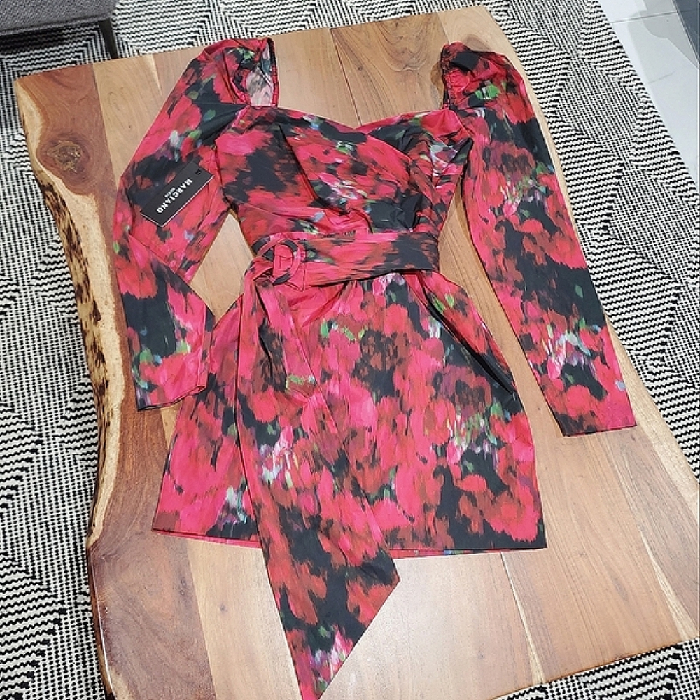 Marciano Guess "Red Rhapsody" 60s Style Satin Smooth Floral Puff Shoulder Dress